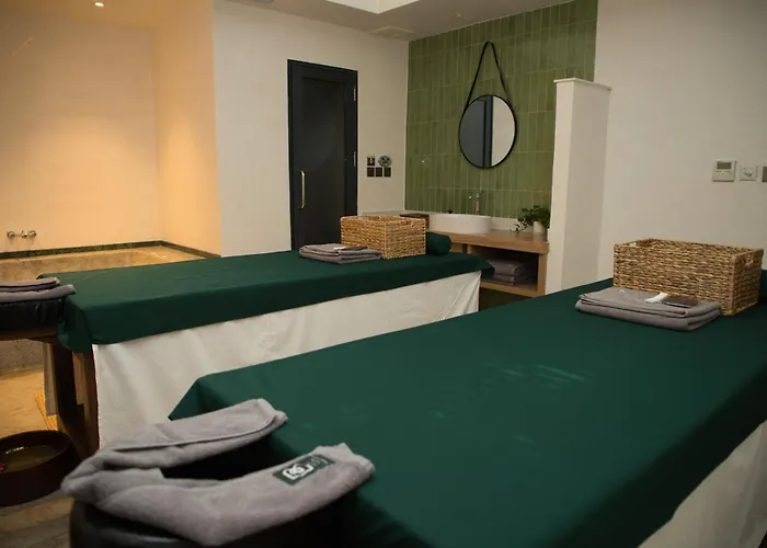 Baitong Hotel & Resort Phnom Penh